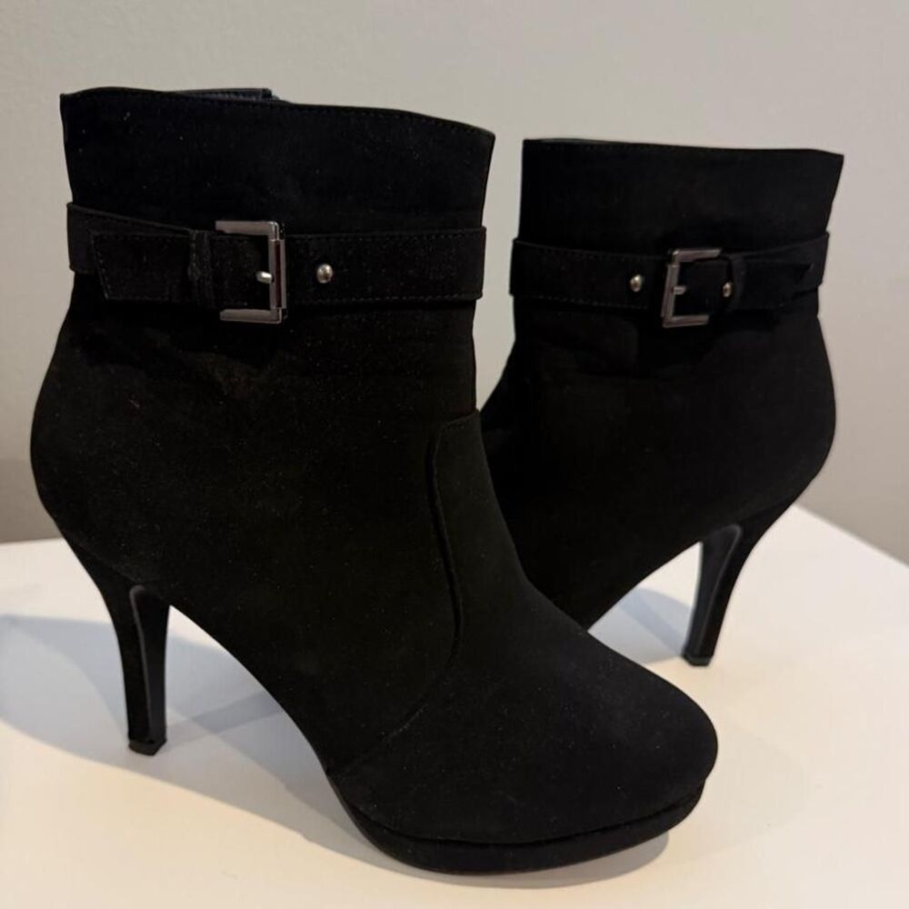 Women's Black Boots